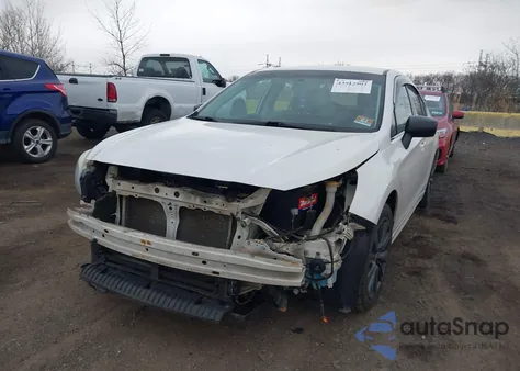 2015 Subaru Legacy 2.5I z USA, uszkodzony, nr VIN 4S3BNAA67F3059251